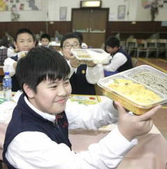 香港举行首届“学界减碳环保素食日”启动礼天辰注册